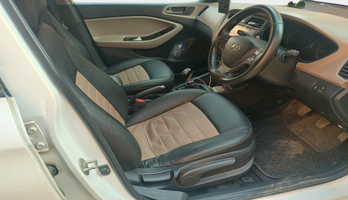 2016 Hyundai Elite i20 ASTA 1.4 CRDI, Diesel, Manual, 1,80,395 km, interior