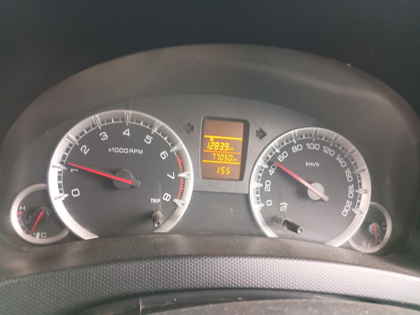 2013 Maruti Swift VXI, Petrol, Manual, 77,050 km, interior