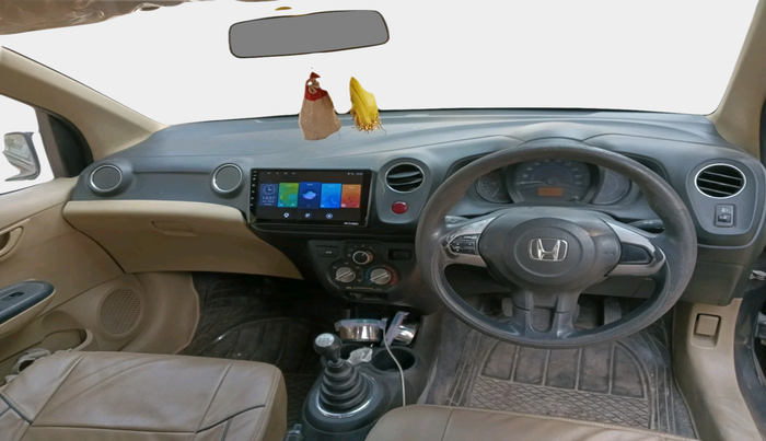 2015 Honda Amaze 1.2L I-VTEC S, CNG, Manual, 1,60,230 km, interior