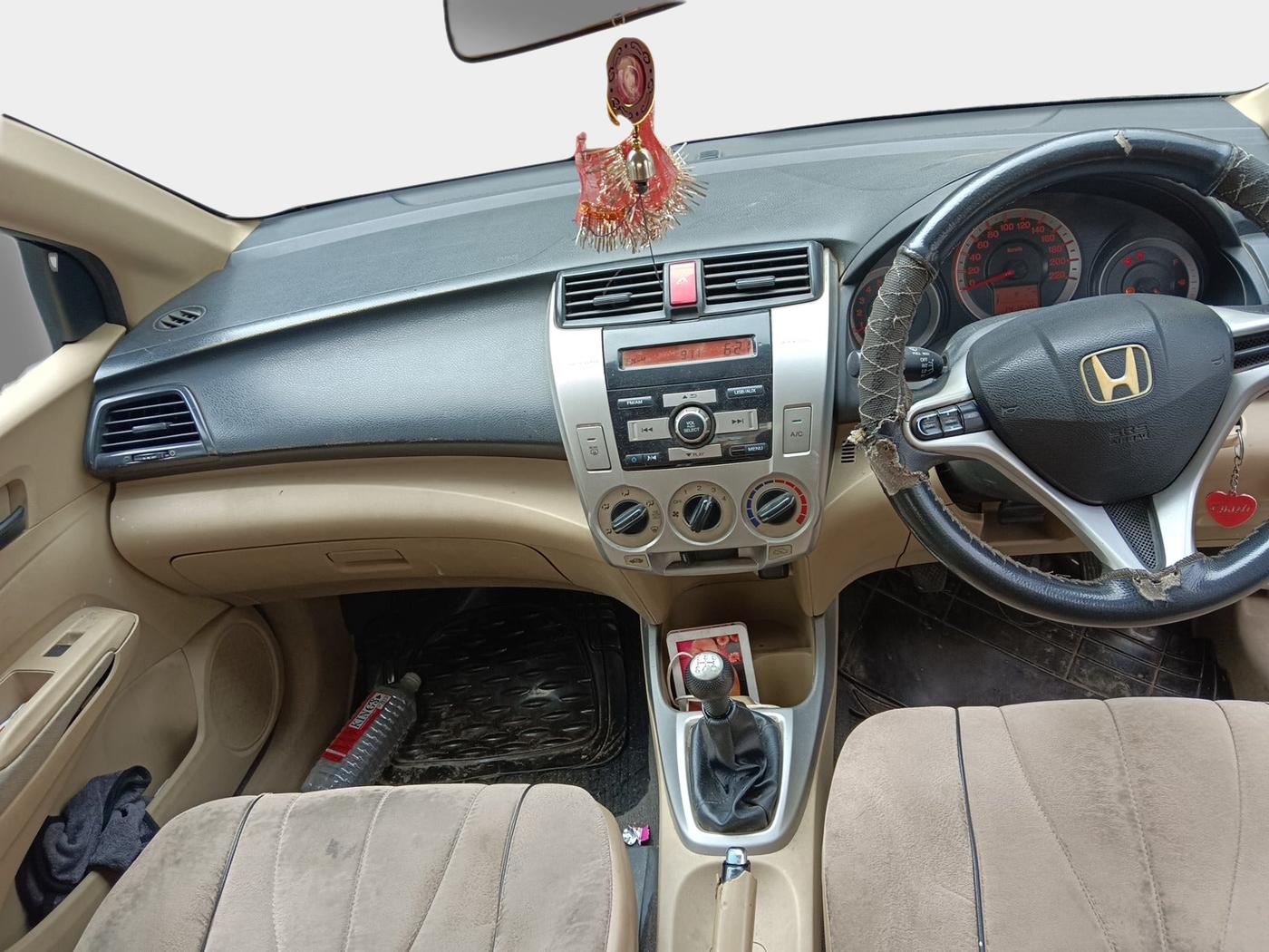 2010 Honda City 1.5L I-VTEC S MT, Petrol, Manual, 1,41,645 km, interior