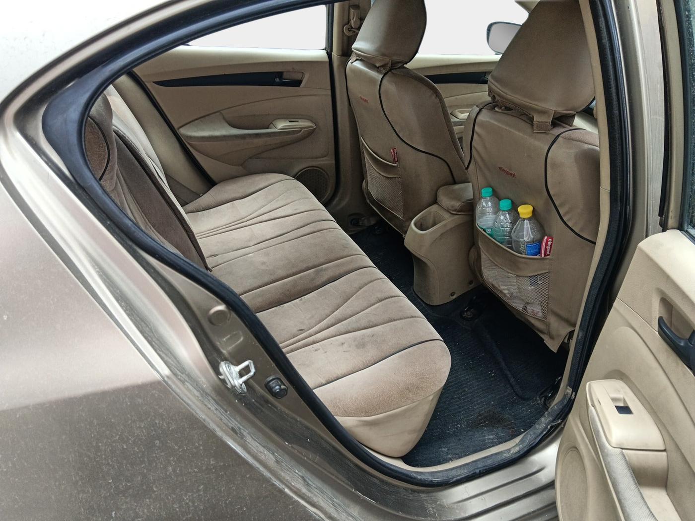 2010 Honda City 1.5L I-VTEC S MT, Petrol, Manual, 1,41,645 km, interior