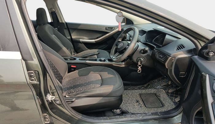 2022 Tata NEXON XM SUNROOF PETROL, Petrol, Manual, 23,932 km, interior