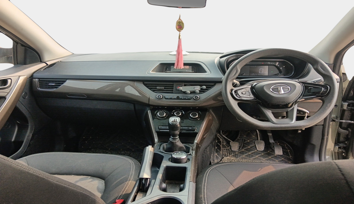 2022 Tata NEXON XM SUNROOF PETROL, Petrol, Manual, 23,932 km, interior