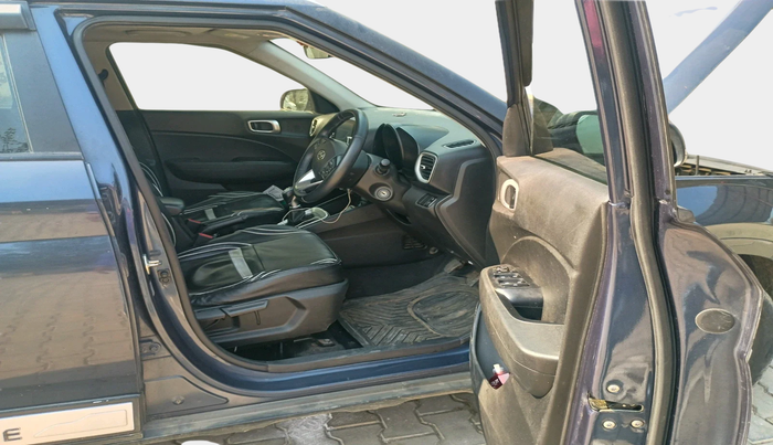 2021 Hyundai VENUE SX 1.0 (O) TURBO, Petrol, Manual, 53,292 km, interior