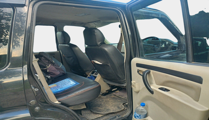 2021 Mahindra Scorpio S5, Diesel, Manual, 1,42,661 km, interior