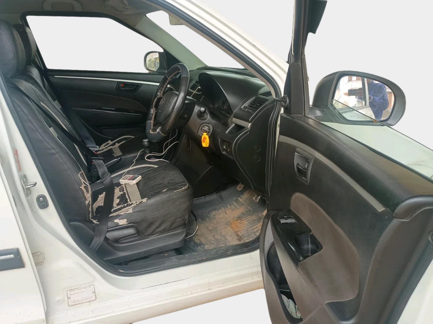 2017 Maruti Swift LXI, CNG, Manual, 1,32,430 km, interior