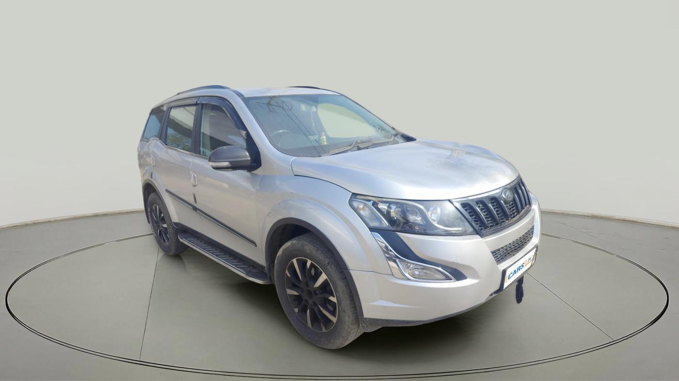 2016 Mahindra XUV500 W6 AT 1.99, Diesel, Automatic, 1,35,657 km, exterior