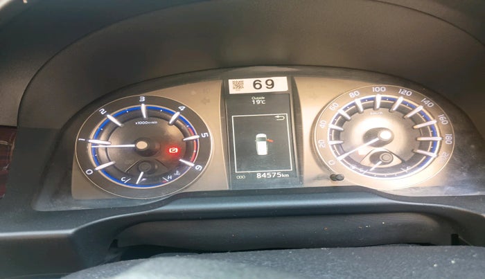 2016 Toyota Innova Crysta 2.4 VX 7 STR, Diesel, Manual, 84,575 km, interior