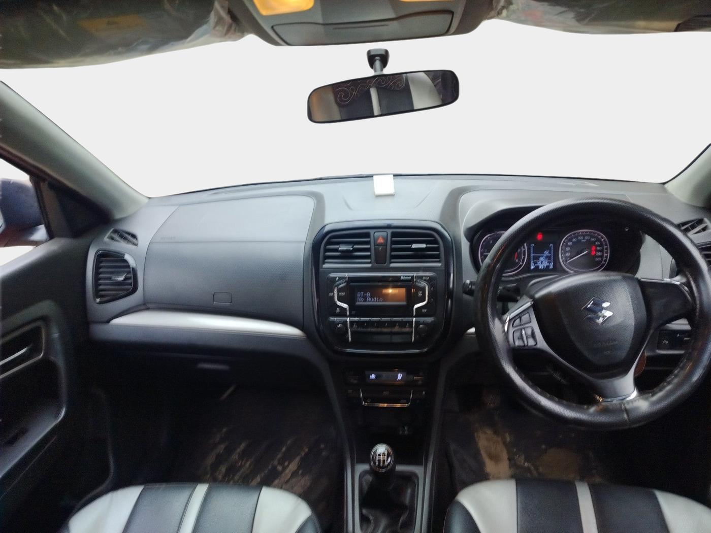 2017 Maruti Vitara Brezza ZDI, Diesel, Manual, 45,161 km, interior