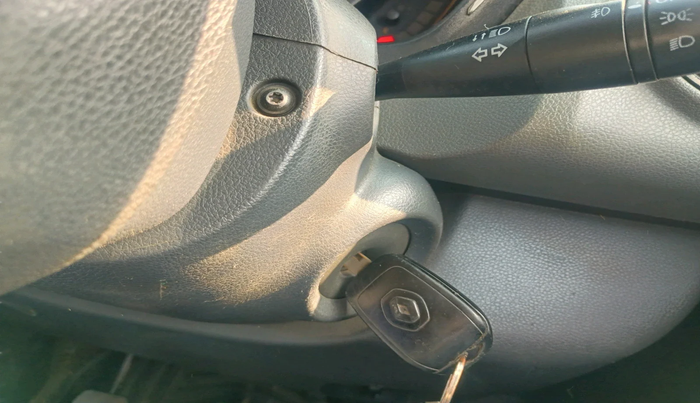 2016 Renault Kwid RXT 0.8, Petrol, Manual, 24,615 km, interior