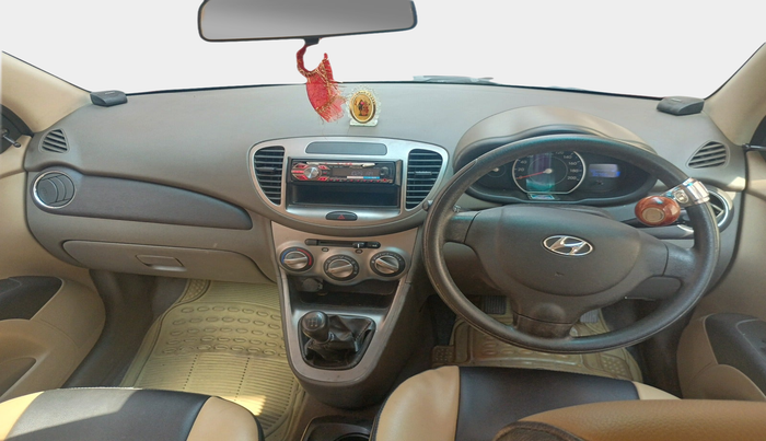 2013 Hyundai i10 MAGNA 1.1, Petrol, Manual, 30,821 km, interior