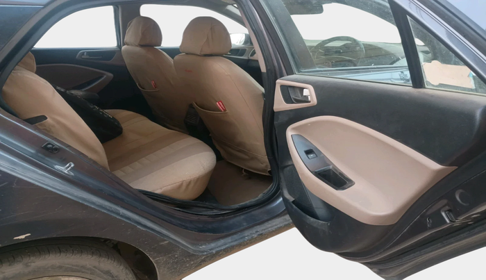 2016 Hyundai Elite i20 ASTA 1.2, Petrol, Manual, 1,15,643 km, interior