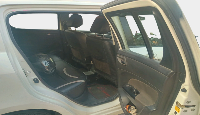 2013 Maruti Swift VXI, Petrol, Manual, 70,727 km, interior