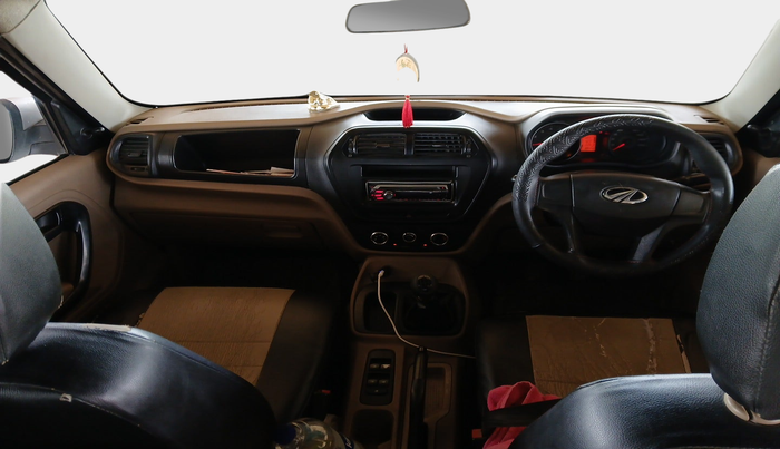 2015 Mahindra TUV300 T4, Diesel, Manual, 89,442 km, interior