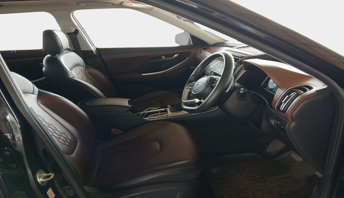 2022 Hyundai ALCAZAR PLATINUM(O) 6STR 1.5 AT, Diesel, Automatic, 53,954 km, interior