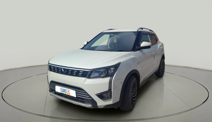 2020 Mahindra XUV300 W4 1.5 DIESEL, Diesel, Manual, 1,12,577 km, exterior