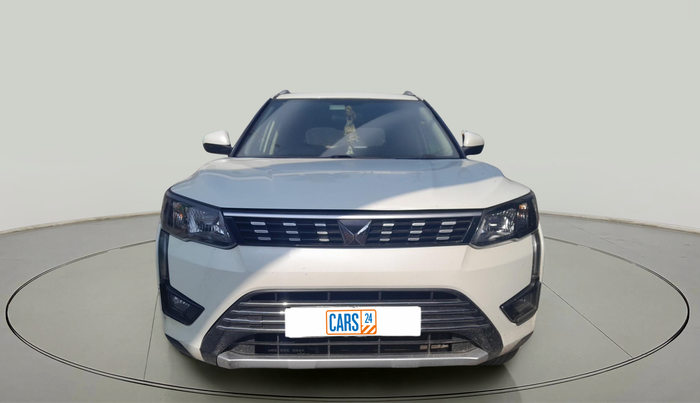 2020 Mahindra XUV300 W4 1.5 DIESEL, Diesel, Manual, 1,12,577 km, exterior