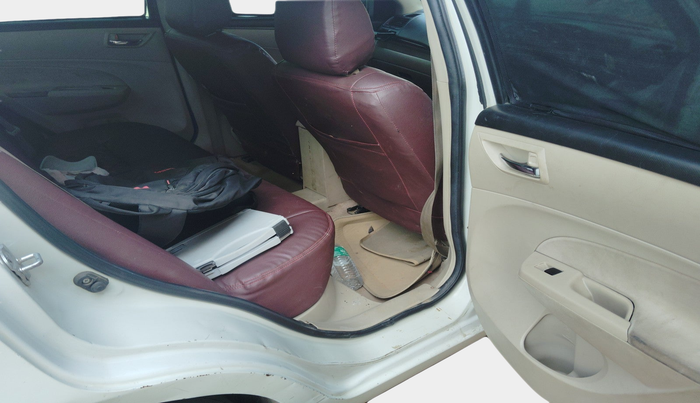 2015 Maruti Swift Dzire VXI, CNG, Manual, 2,65,601 km, interior