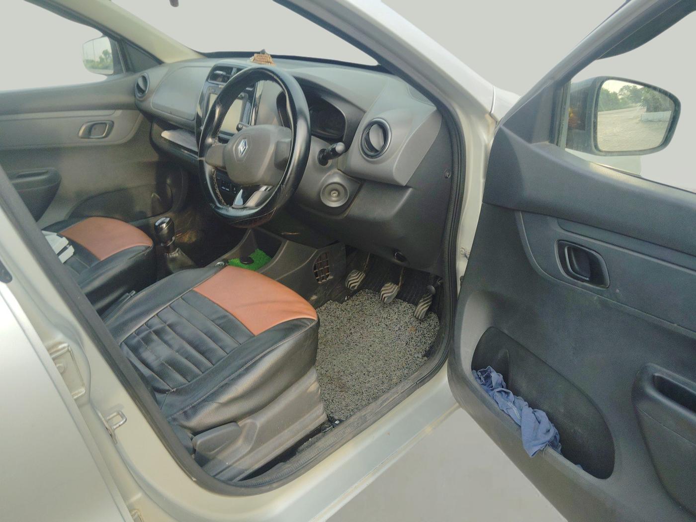 2016 Renault Kwid RXT 0.8, Petrol, Manual, 66,345 km, interior