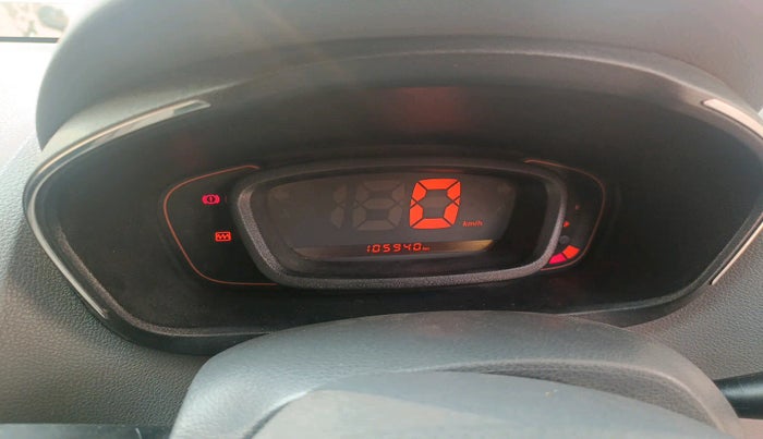 2016 Renault Kwid RXT 0.8 (O), Petrol, Manual, 1,05,940 km, interior