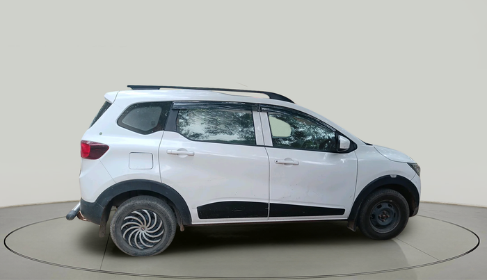 2021 Renault TRIBER RXL MT, Petrol, Manual, 44,087 km, exterior
