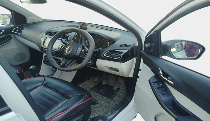 2022 Tata Tiago XZ PLUS PETROL, Petrol, Manual, 42,711 km, interior