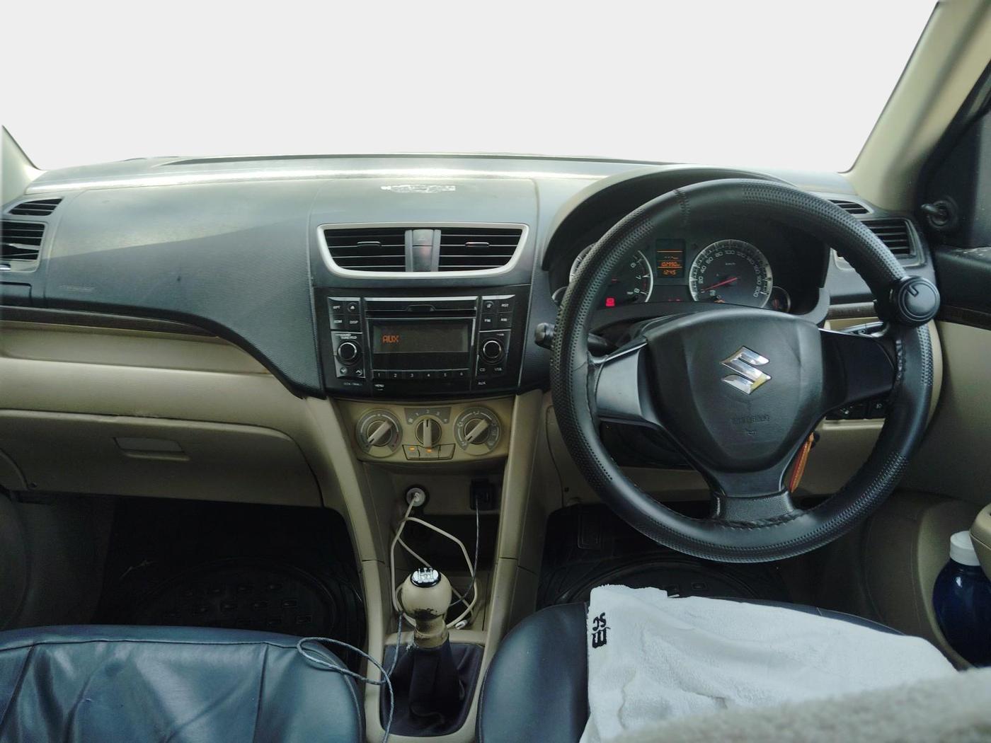 2016 Maruti Swift Dzire VXI, CNG, Manual, 1,02,992 km, interior