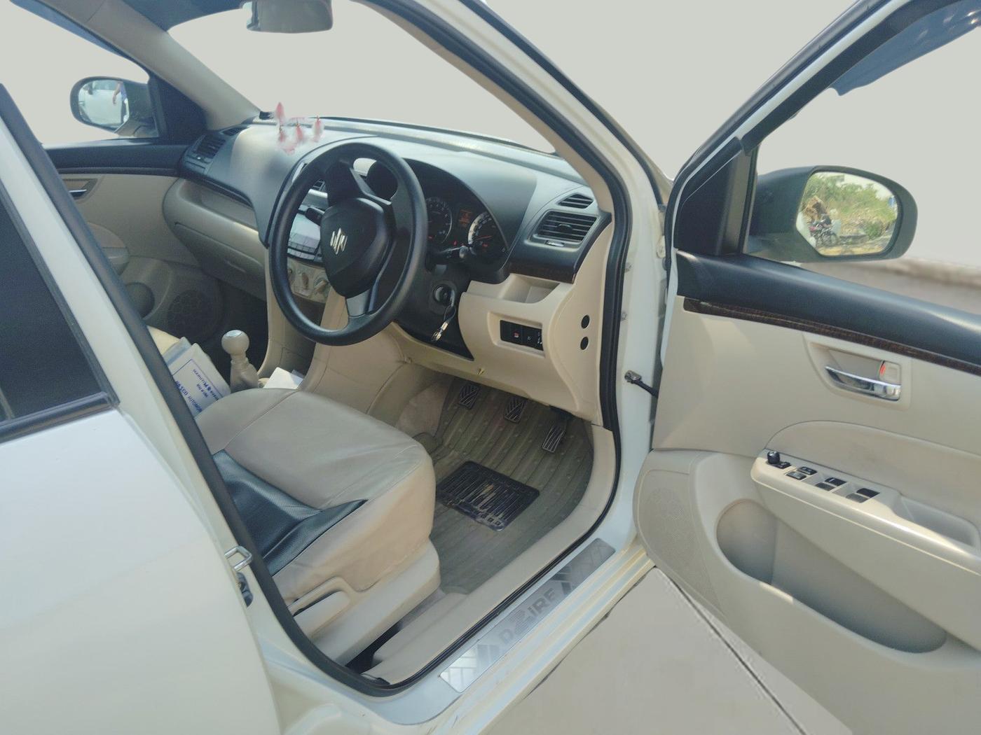 2015 Maruti Swift Dzire VXI, Petrol, Manual, 65,001 km, interior