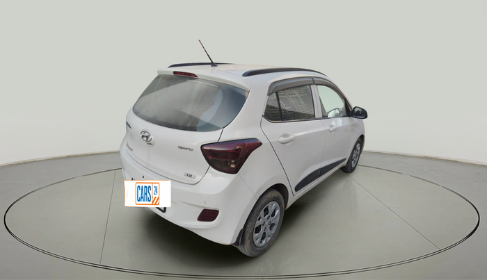 2016 Hyundai Grand i10 SPORTZ 1.2 KAPPA VTVT, CNG, Manual, 1,06,993 km, exterior