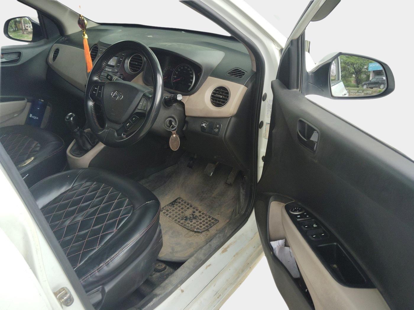 2019 Hyundai Grand i10 MAGNA 1.2 KAPPA VTVT, CNG, Manual, 1,66,152 km, interior
