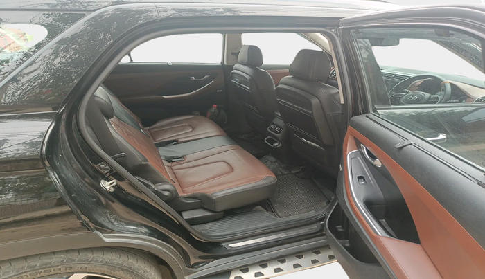 2021 Hyundai ALCAZAR PLATINUM(O) 7STR 1.5 AT, Diesel, Automatic, 80,445 km, interior