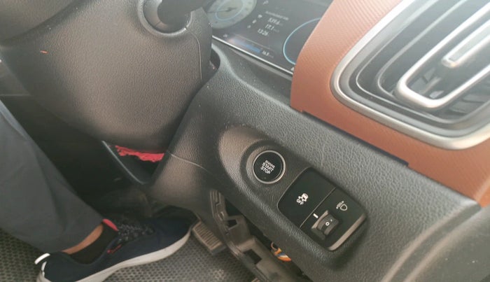 2021 Hyundai ALCAZAR PLATINUM(O) 7STR 1.5 AT, Diesel, Automatic, 80,445 km, interior