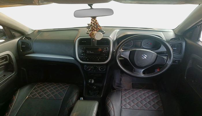 2021 Maruti Vitara Brezza LXI, Petrol, Manual, 33,988 km, interior