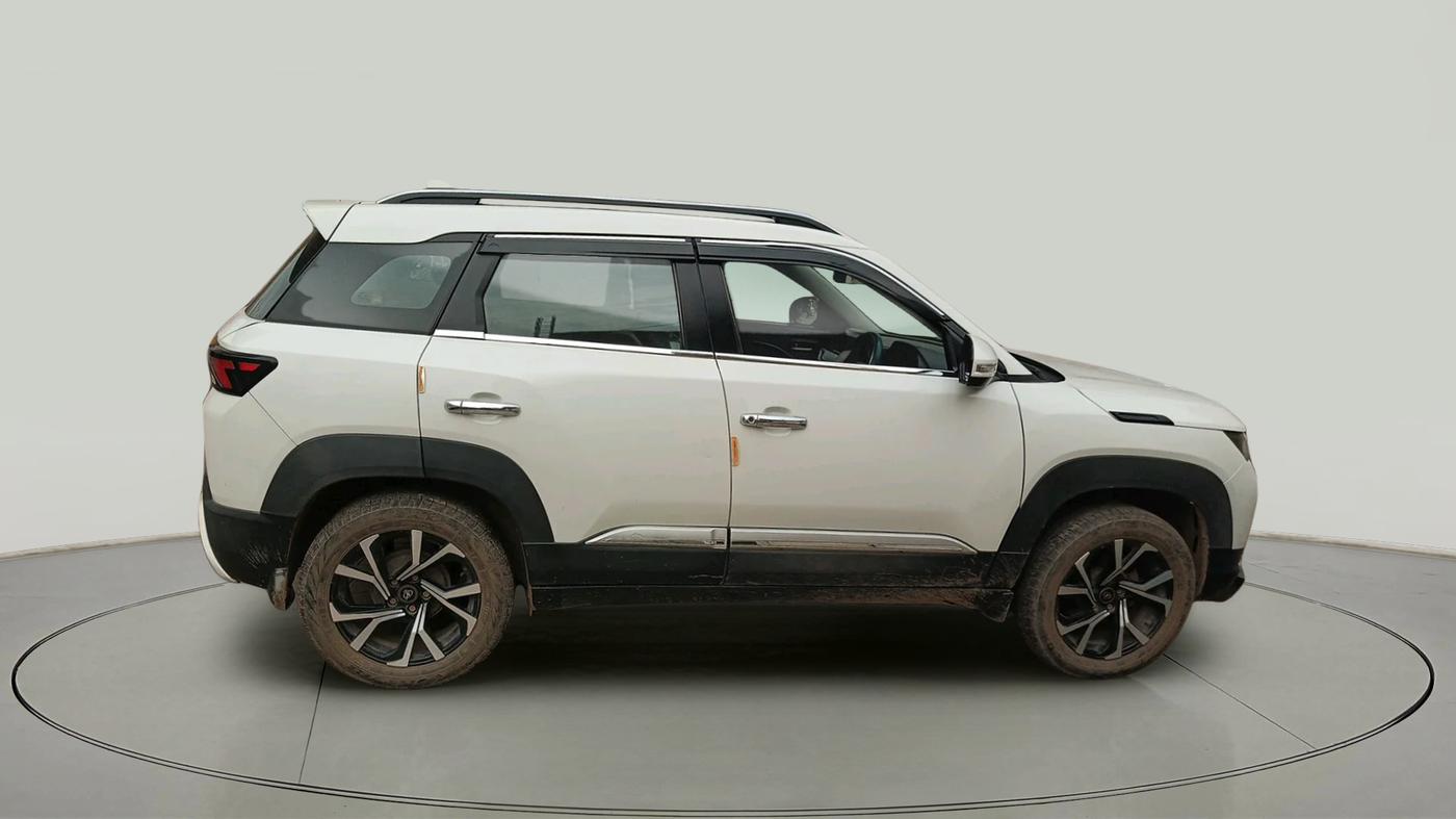 2024 Maruti BREZZA LXI S- CNG, CNG, Manual, 35,246 km, exterior
