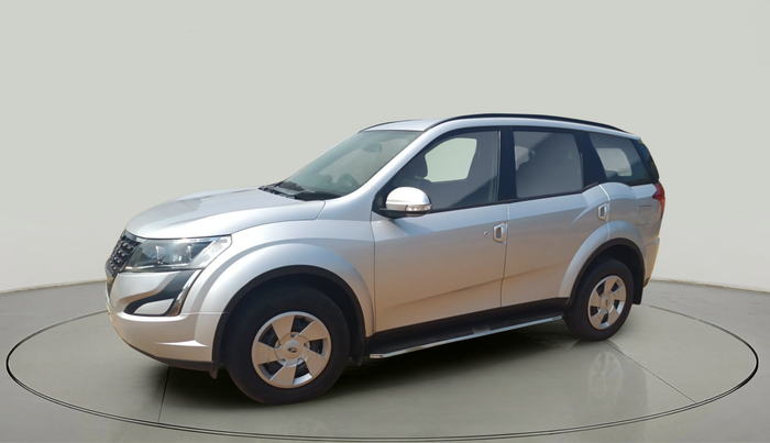 2018 Mahindra XUV500 W7, Diesel, Manual, 97,045 km, exterior