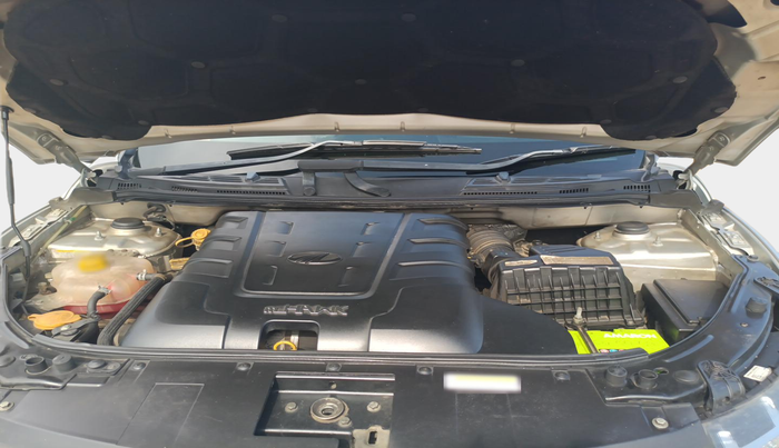 2018 Mahindra XUV500 W7, Diesel, Manual, 97,045 km, exterior