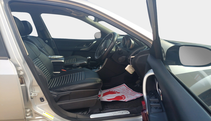 2018 Mahindra XUV500 W7, Diesel, Manual, 97,045 km, interior