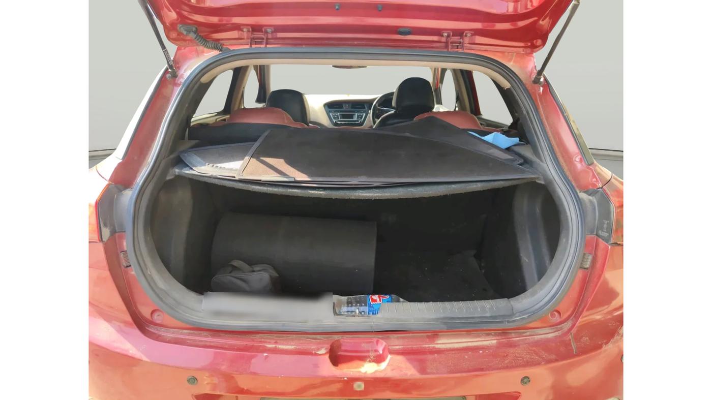 2016 Hyundai Elite i20 MAGNA 1.2, Petrol, Manual, 1,06,215 km, exterior
