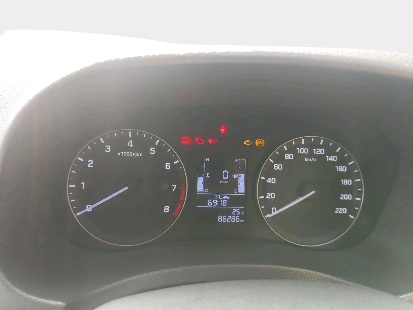 2016 Hyundai Creta S 1.6 PETROL, Petrol, Manual, 87,000 km, interior