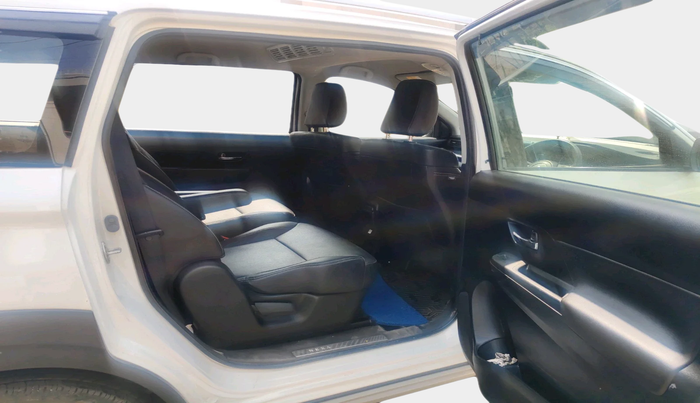 2024 Maruti XL6 ALPHA PLUS MT, Petrol, Manual, 16,493 km, interior