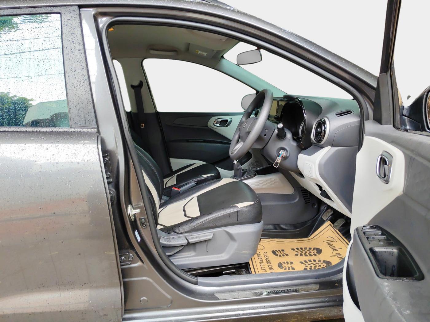2020 Hyundai GRAND I10 NIOS SPORTZ 1.2 KAPPA VTVT, Petrol, Manual, 24,969 km, interior