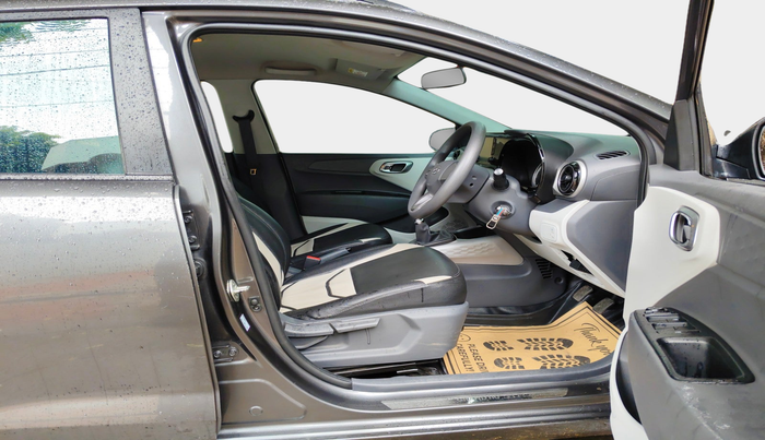 2020 Hyundai GRAND I10 NIOS SPORTZ 1.2 KAPPA VTVT, Petrol, Manual, 24,969 km, interior