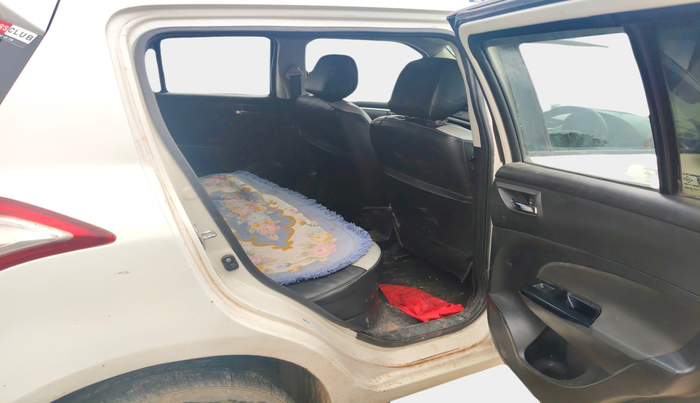 2013 Maruti Swift VDI, Diesel, Manual, 1,23,394 km, interior