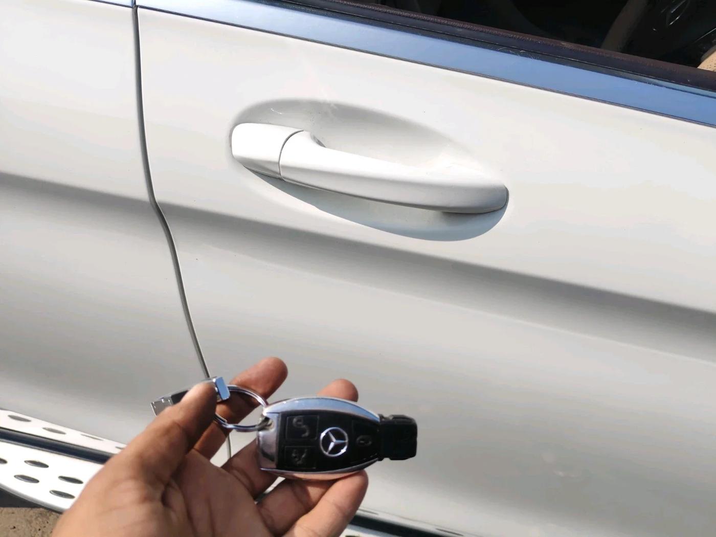 2019 Mercedes Benz GLC CLASS 220 D 4 MATIC, Diesel, Automatic, 1,10,101 km, interior