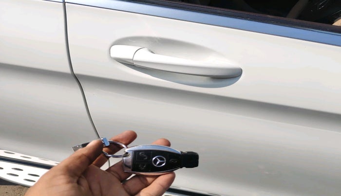 2019 Mercedes Benz GLC CLASS 220 D 4 MATIC, Diesel, Automatic, 1,10,101 km, interior