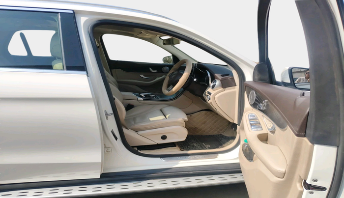 2019 Mercedes Benz GLC CLASS 220 D 4 MATIC, Diesel, Automatic, 1,10,101 km, interior
