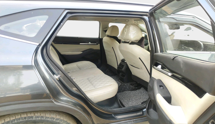 2022 KIA SELTOS HTX PETROL 1.5, Petrol, Manual, 39,879 km, interior