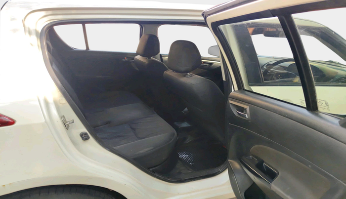 2017 Maruti Swift VXI, Petrol, Manual, 1,06,352 km, interior