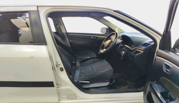2017 Maruti Swift VXI, Petrol, Manual, 1,06,352 km, interior