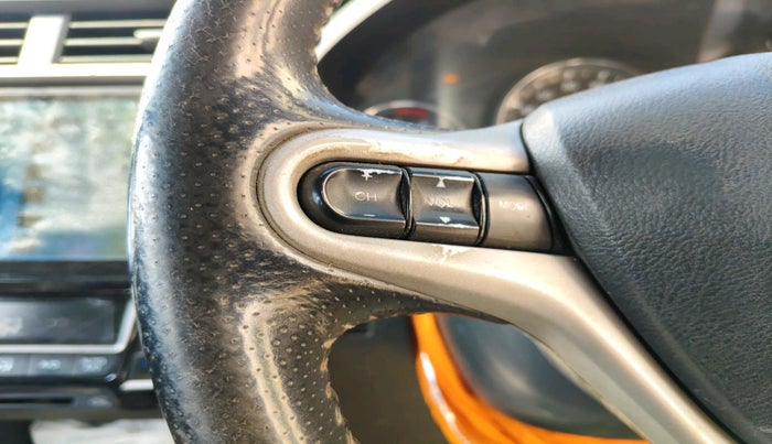 2016 Honda BR-V 1.5L I- DTEC VX, Diesel, Manual, 2,32,552 km, interior